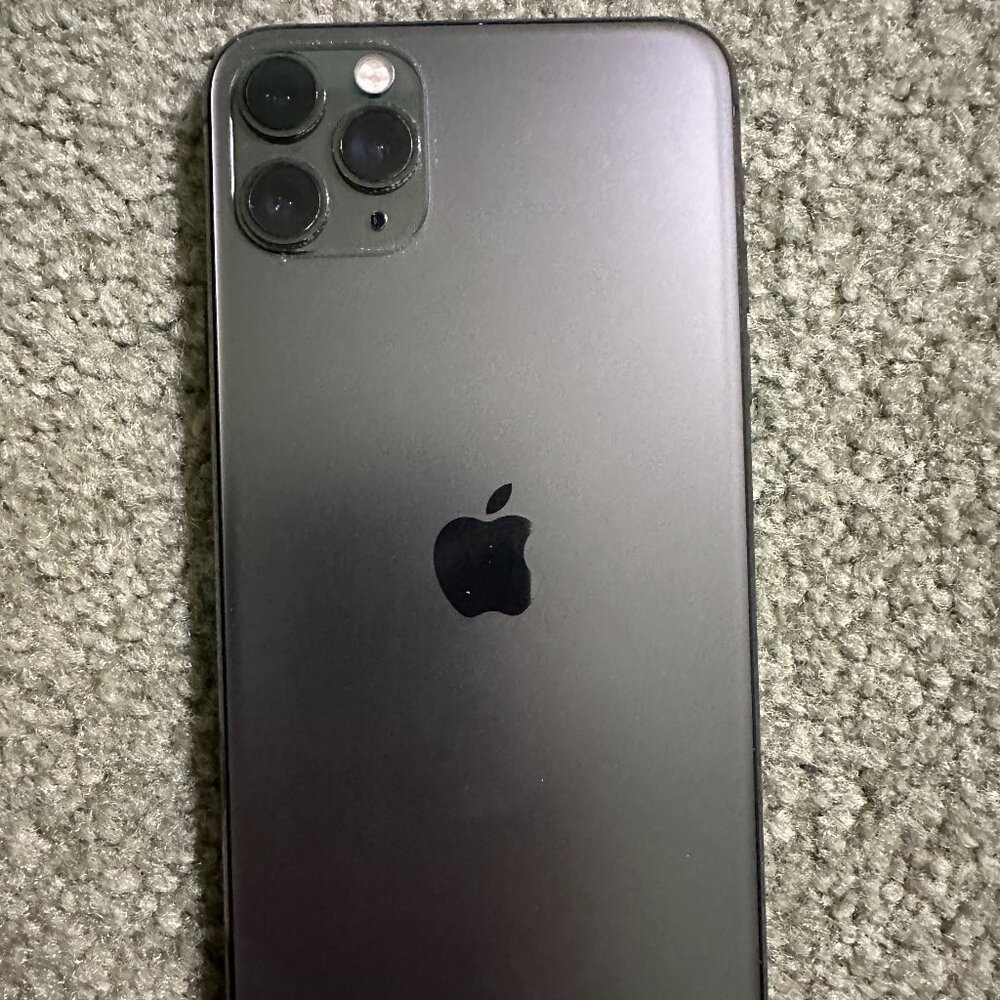 iPhone 11 Pro Max 512 GB (Fully Works)